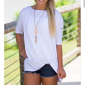 White Piko Green Earth Fashion 3/4 Sleeve Top in Medium - Excellent condition!